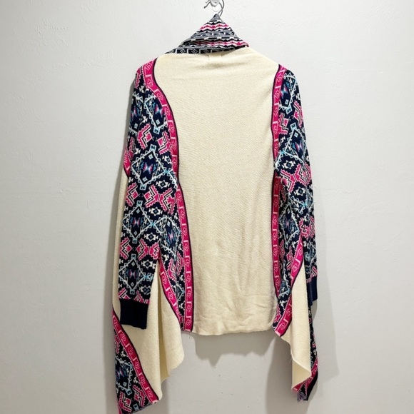FANTASTIC FAWN Women’s Ivory Blue Pink Open Waterfall Cardigan Aztec Boho Sz M - Picture 3 of 9